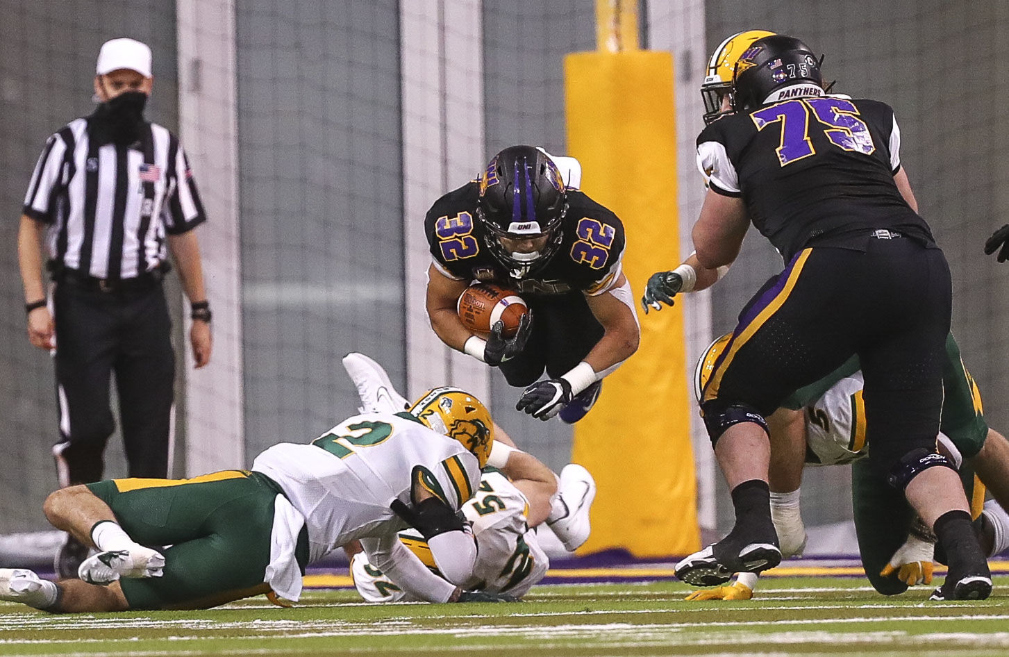 CFBall UNI vs. NDSU 6